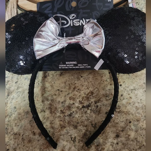 NEW ALDI x Disney Mickey Mouse Backpack, Wristlet, & Ears - Picture 4 of 6